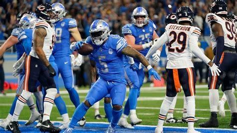 Lions rally from 12-point deficit late to beat Bears 31-26